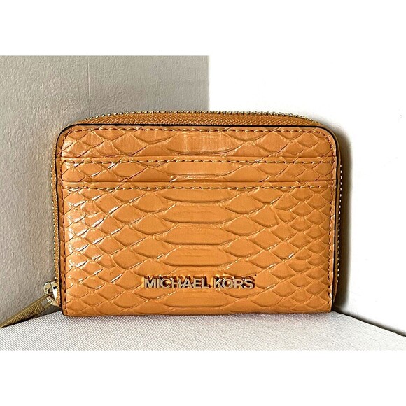 New Michael Kors Jet Set Travel Medium Zip Around Card Case Wallet Croc Cider - Picture 1 of 4
